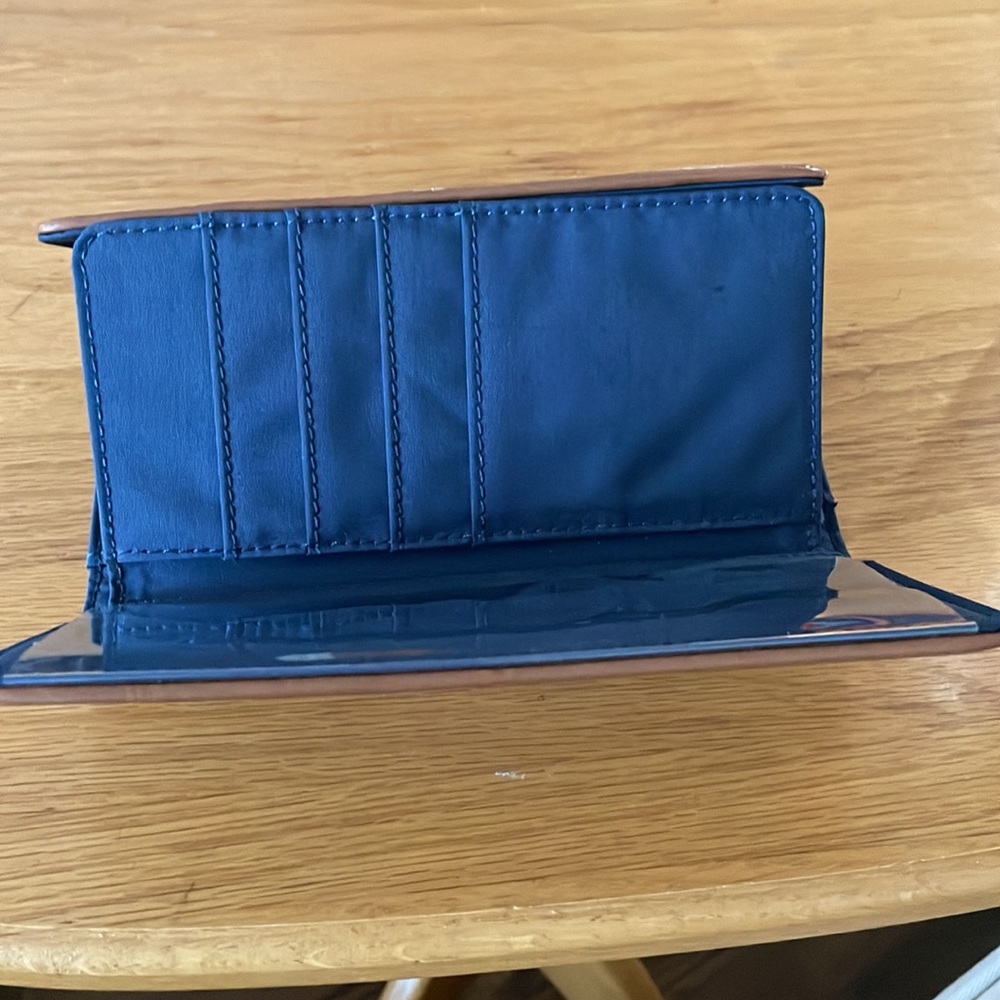 Wallet - Picture 3 of 3